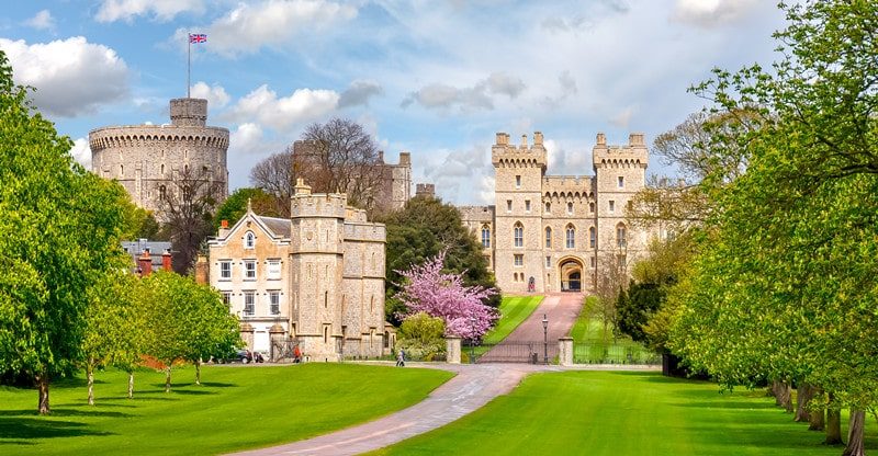 Citadel Residing: Proudly owning a Piece of British Historical past within the twenty first Century